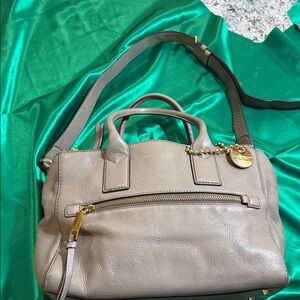 Elegant Marc Jacob’s Recruit East West Mink (beige-grey) Leather Handbag